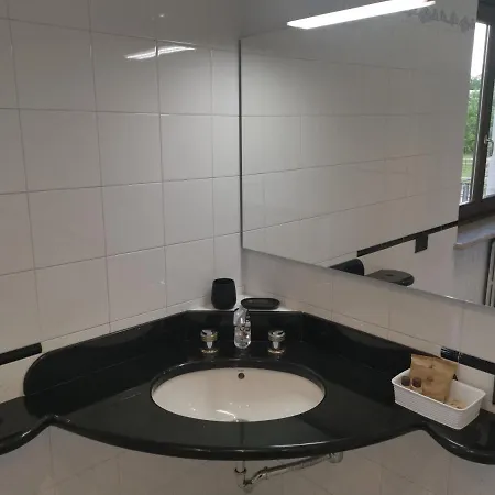 Apartamento Cav Casa Del Vecchio Faggio - 4 Stelle - Maggiore Nebbiuno