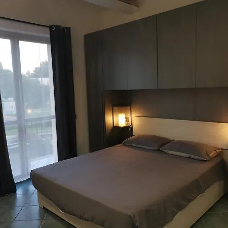 Cav Casa Del Vecchio Faggio - 4 Stelle - Maggiore 아파트 Nebbiuno