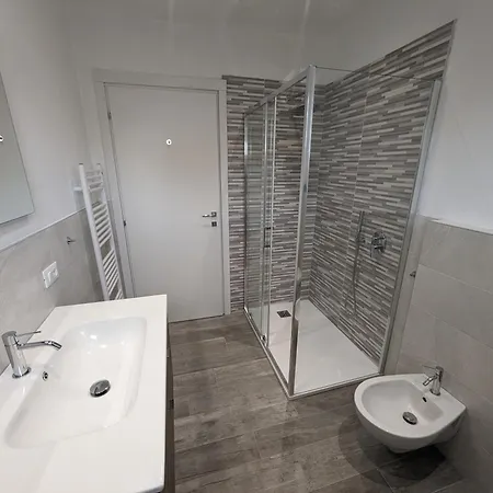 Cav Casa Del Vecchio Faggio - 4 Stelle - Maggiore Apartamento